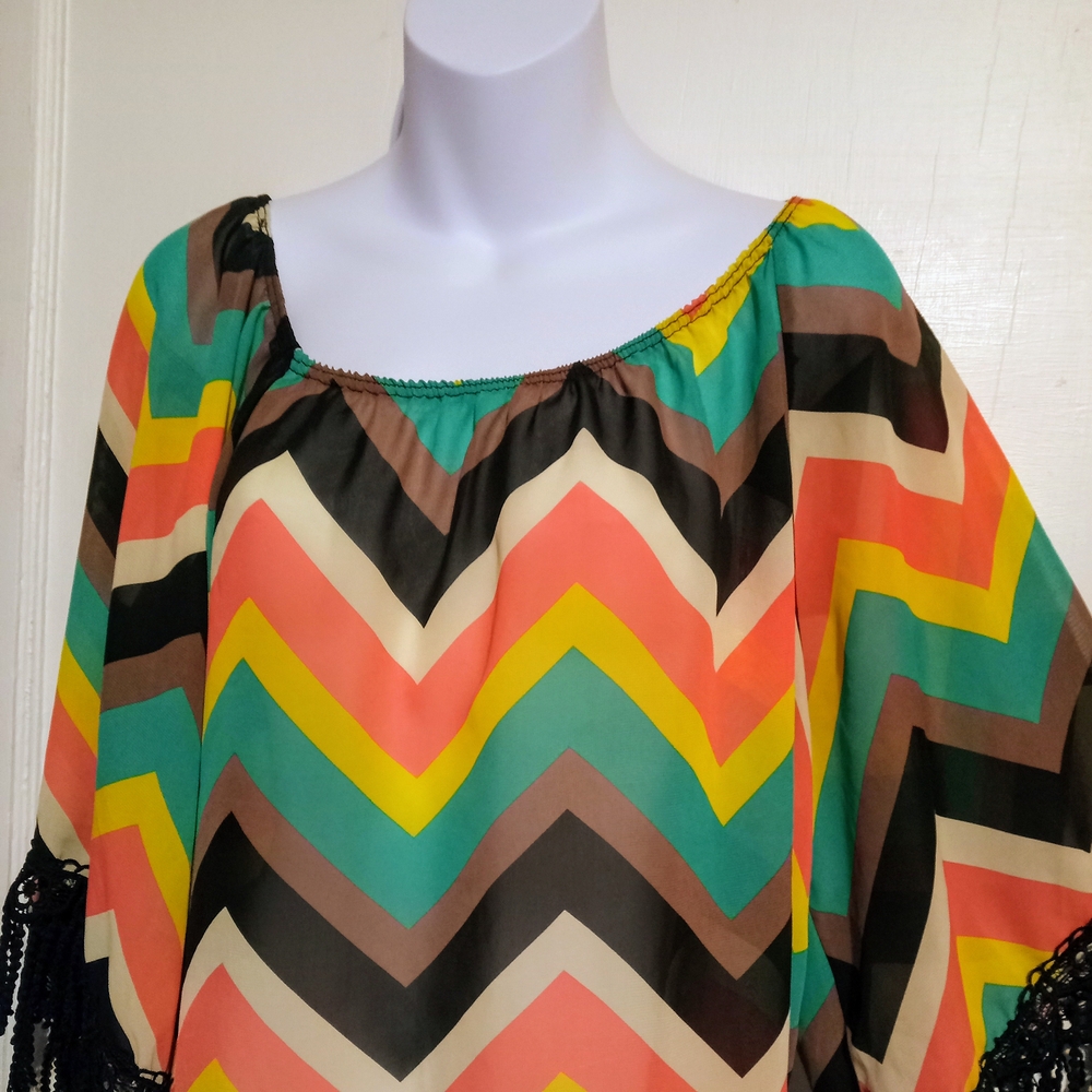 🛍️ BUNDLE ONLY🛍️Blush Multicolor Chevron Blouse with Fringe - Picture 3 of 6
